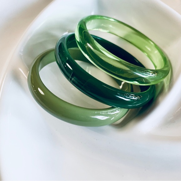 COPY - 3 PCS MINIMALIST ACRYLIC BRACELETS - Picture 4 of 8